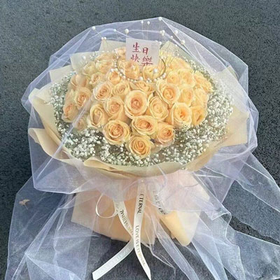 十堰52朵香槟玫瑰满天星，你就是我的全部